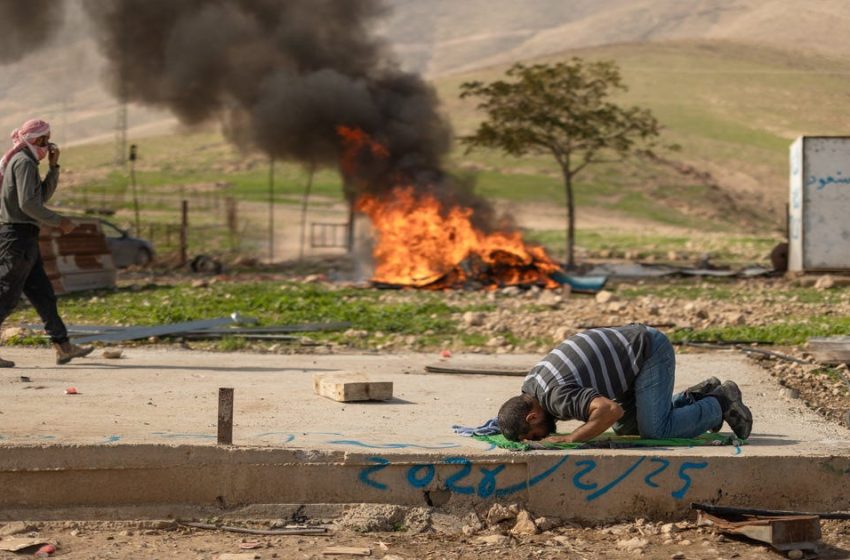  Israel Claims It Can't Protect Palestinians From Settler Attacks Due to IDF Personnel Shortage – Haaretz