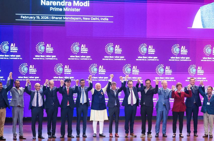  Modi’s AI summit turns awkward as tech leaders Sam Altman and Dario Amodei dodge contact