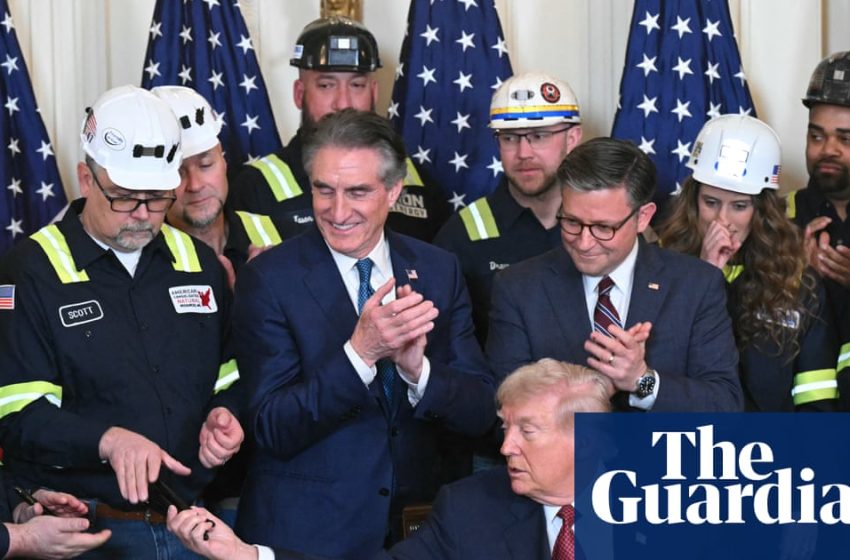  Trump named ‘undisputed champion of beautiful clean coal’ by industry group | Donald Trump