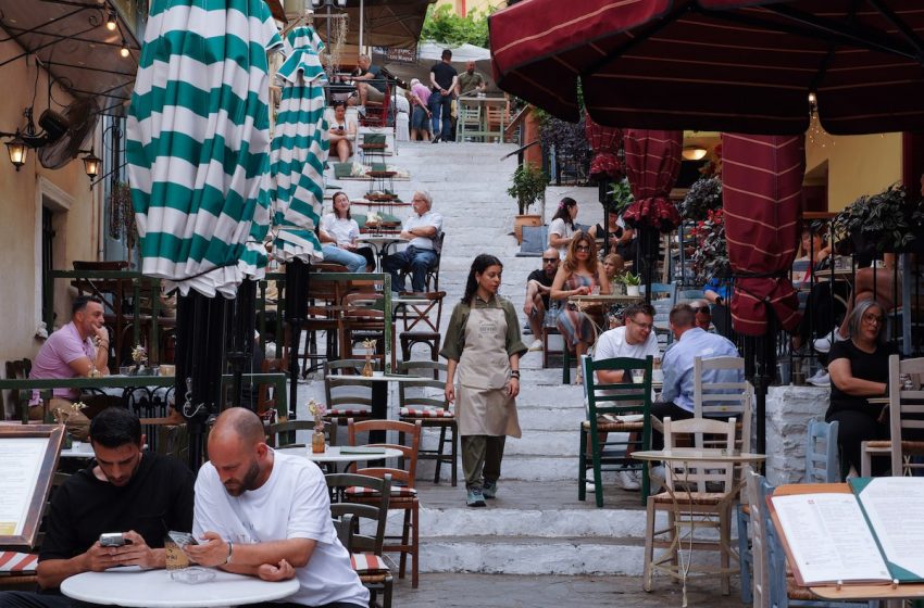  Mediterranean diet tied to lower risk of all types of stroke in women, study finds