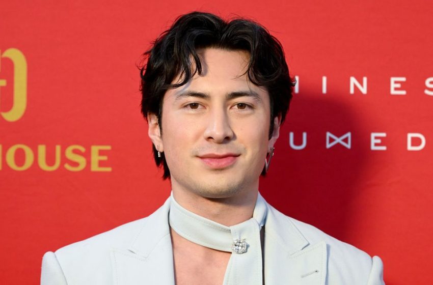  Heated Rivalry’s Hudson Williams Shares Girlfriend on V-Day