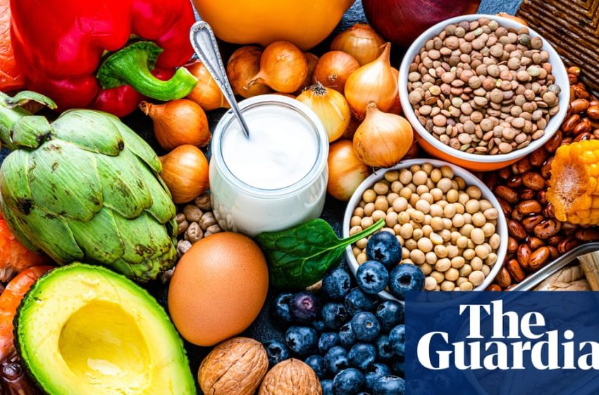  Mediterranean diet can reduce risk of stroke by up to 25%, long-term study suggests | Health