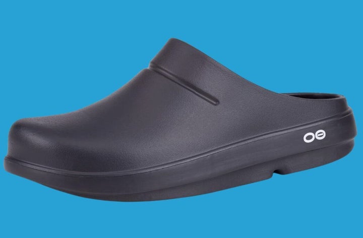 Oocloog slip-on clog.