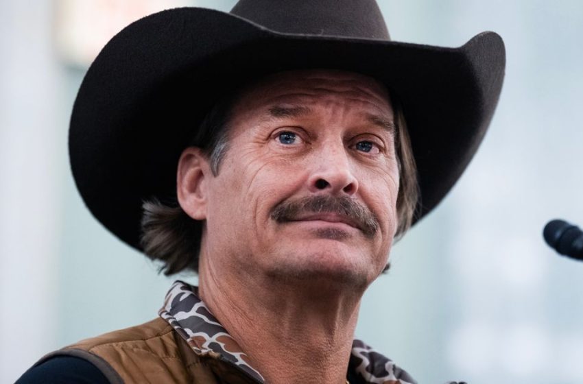  Kid Rock Says He Didn’t Lip-Sync During His Halftime Show