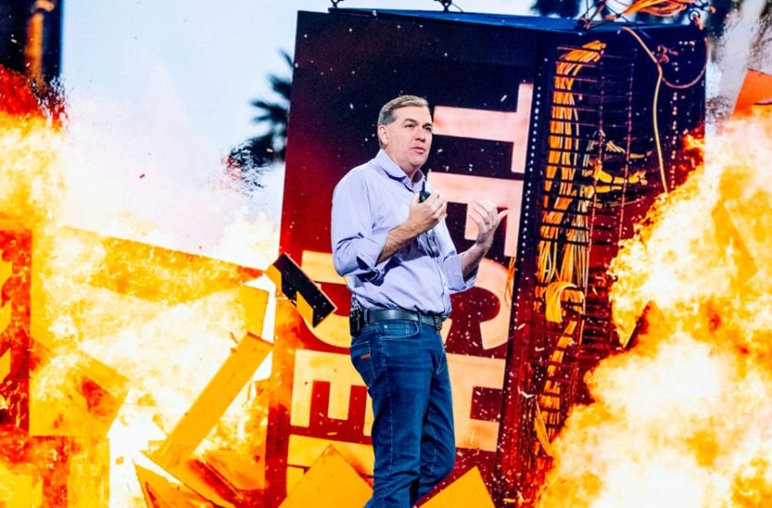  Amazon Engineers Grate Against Internal Limits on Claude Code