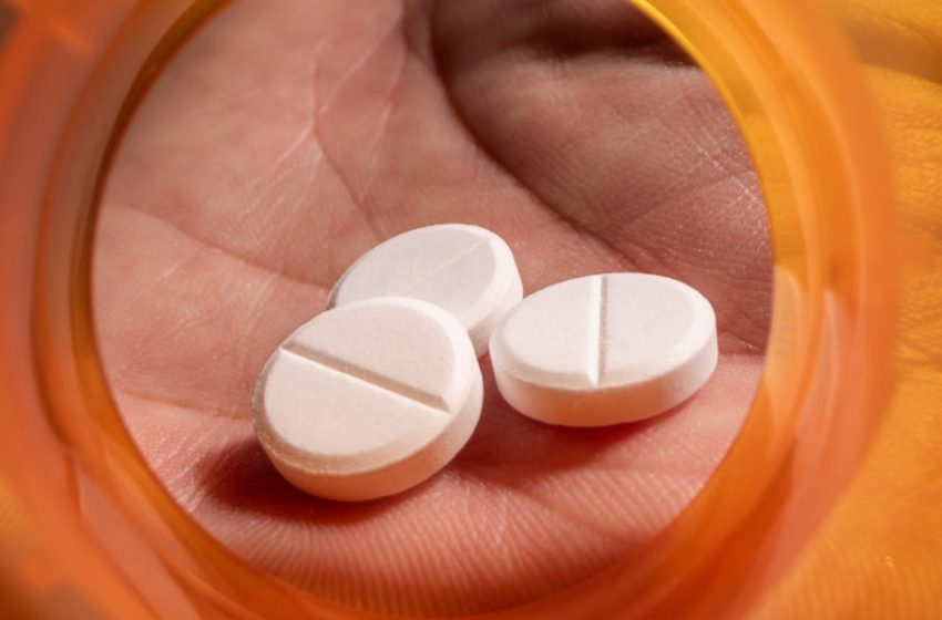  Eli Lilly’s Orforglipron Beats Novo Nordisk’s GLP-1 Pill in Tests