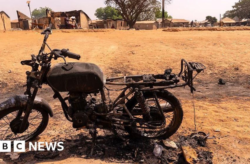  Gang raids in Nigerian villages leave more than 30 people dead – BBC