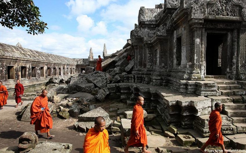  Cambodia hopes French maps will vindicate it in Thai row