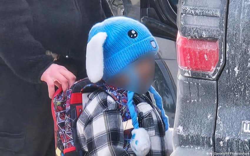  Judge orders release of 5-year-old ICE detainee