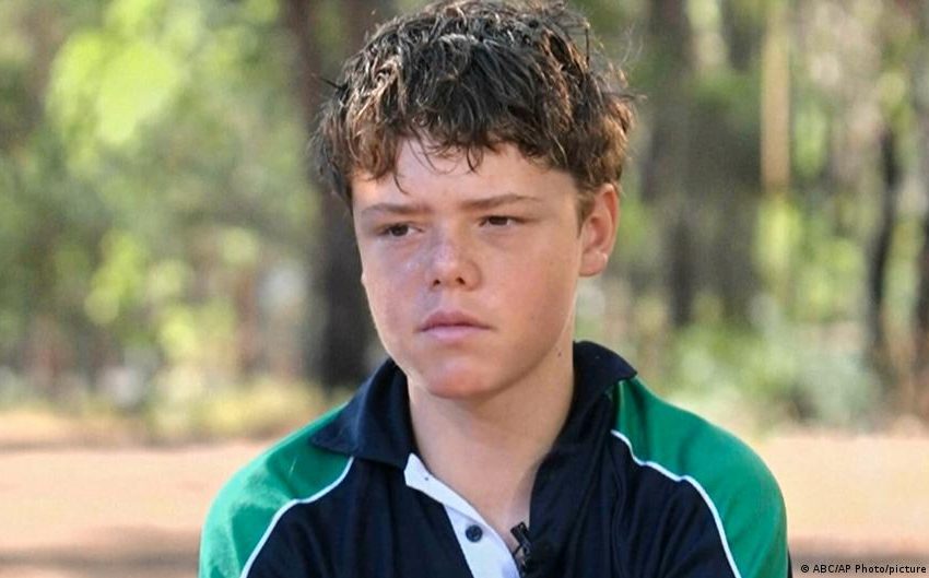  Teen swims for hours to save family lost at sea