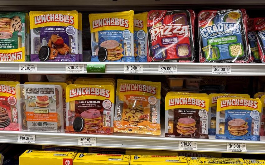  Ultra-processed foods ‘engineered’ like cigarettes: study