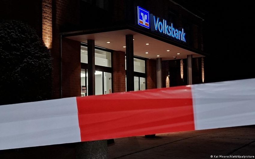  Burglars ransack safe-deposit boxes in German bank heist