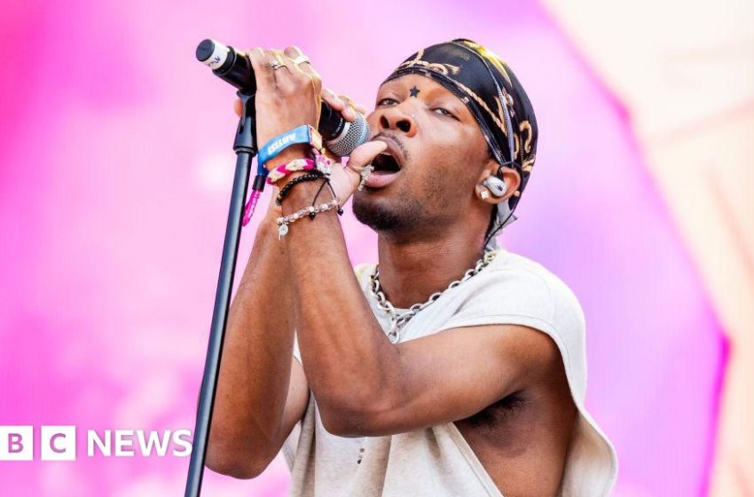  Singer D4vd confirmed as 'target' of investigation into murder of teen – BBC