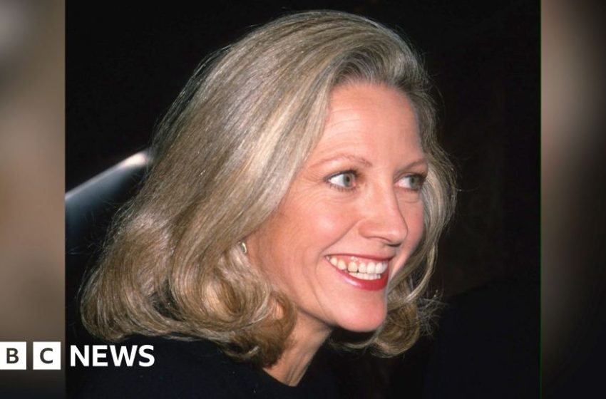  Anna Murdoch-Mann, writer and former News Corp director, dies aged 81 – BBC