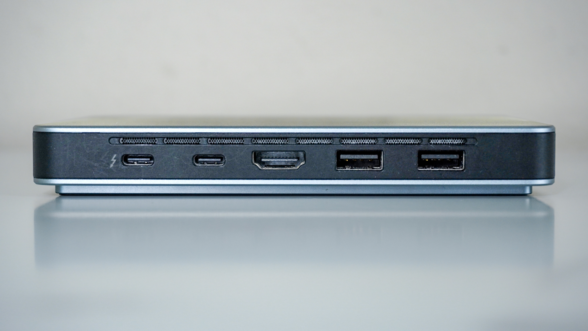 The rear ports of the Khadas Mind 2S