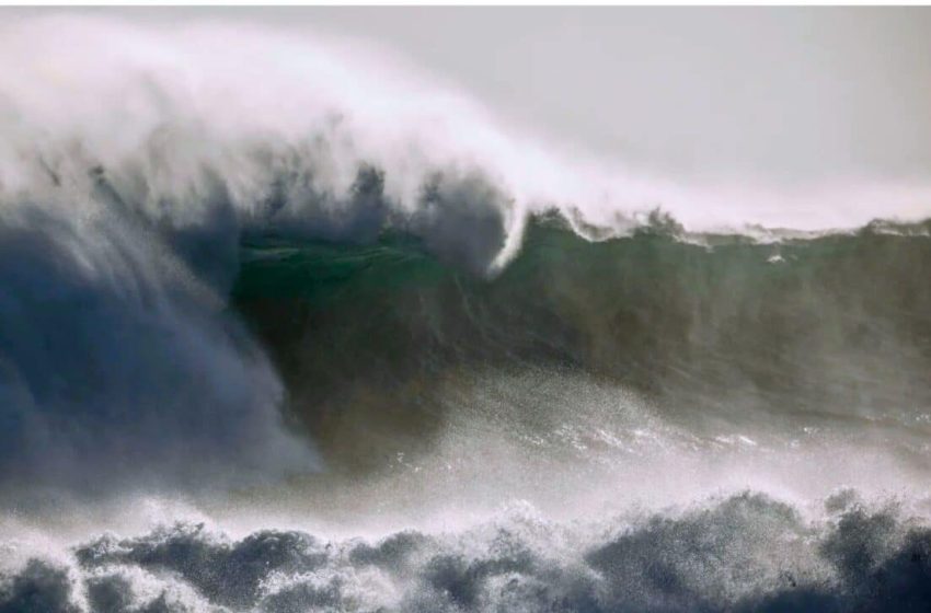  Satellites Capture Towering 35-Meter Ocean Waves, Exposing the Pacific at Its Most Violent
