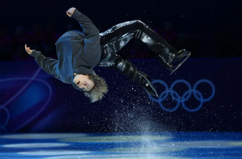  Alysa Liu, Ilia Malinin dazzle on ice at Olympics figure skating gala – USA Today