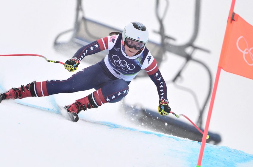  American Breezy Johnson wins downhill gold, Lindsey Vonn airlifted off course after crash