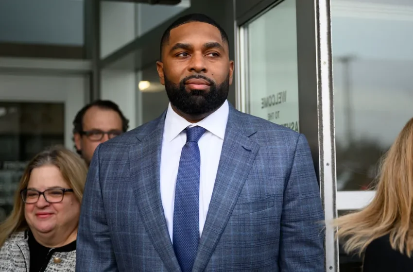  Assault claims against ex-UM assistant investigated; Moore did nothing wrong, lawyer says