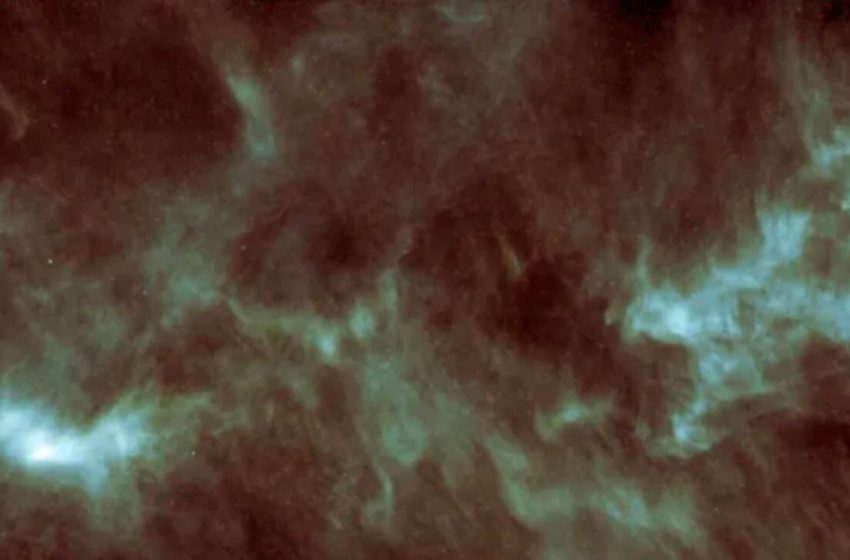  Astronomers Discover Hidden Chemical in a Distant Cloud That Might Be the Secret to Life on Other Planets!