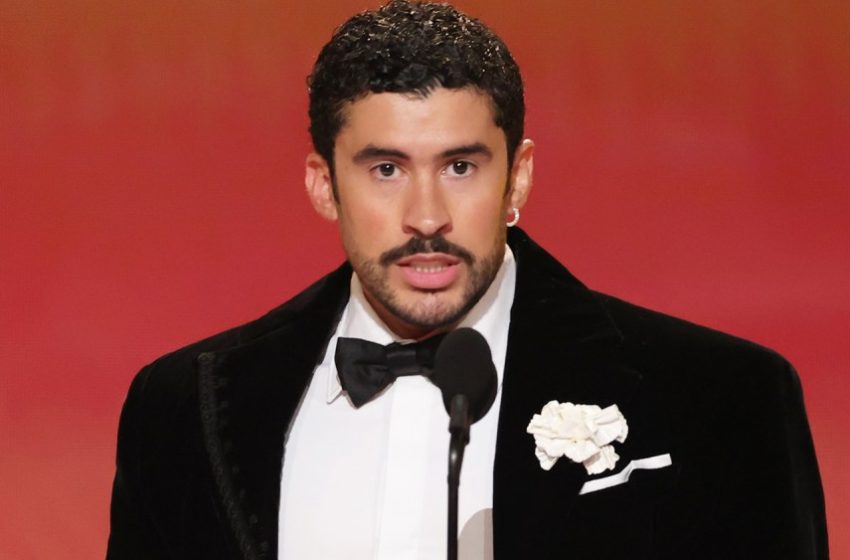  Bad Bunny Says ‘ICE Out’ During Grammys Acceptance Speech