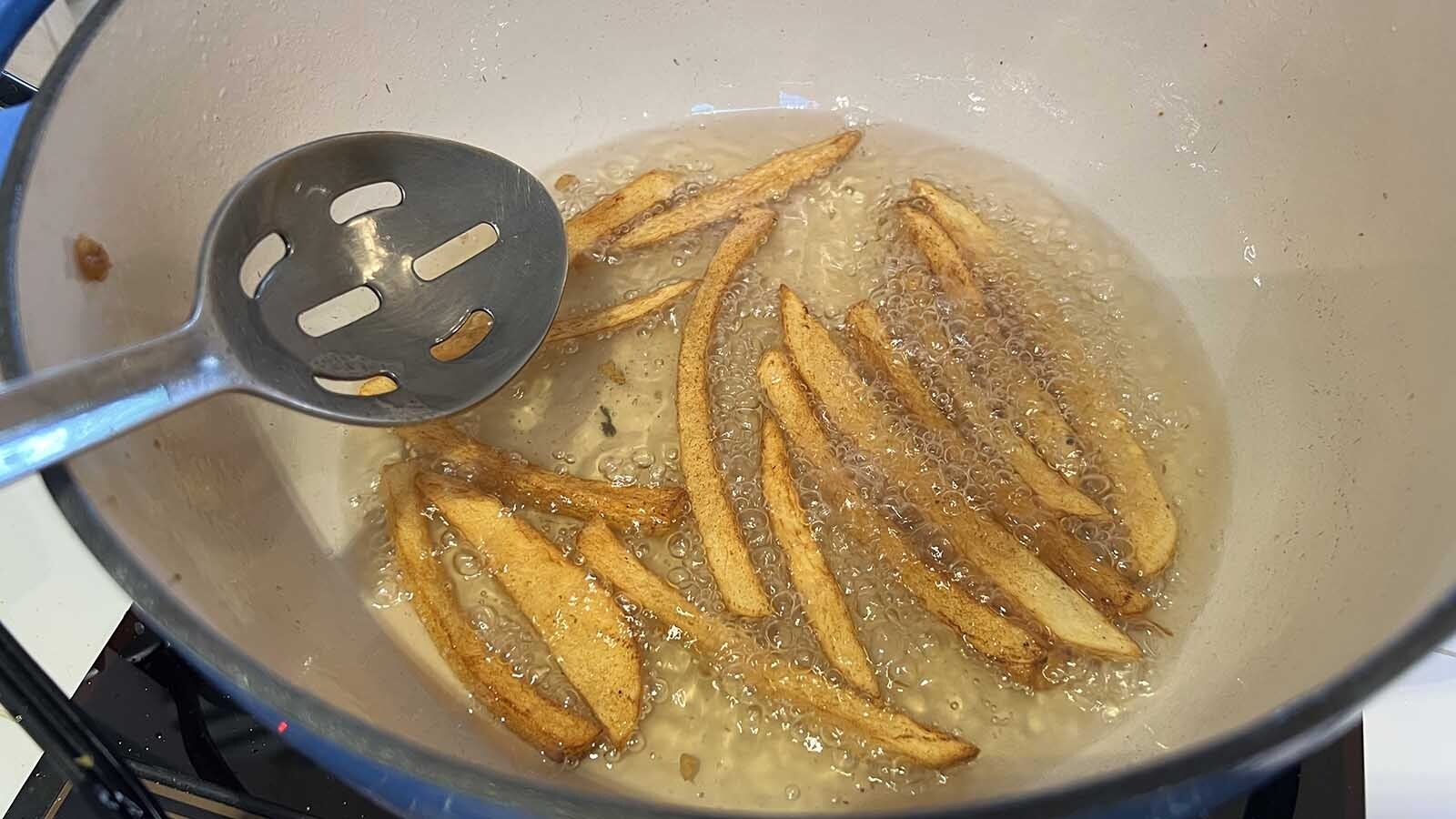 The health debate over beef tallow and seed oils misses the most important point — which oil makes the most delicious french fry? It took a fry-off challenge in Chugwater to know for sure.