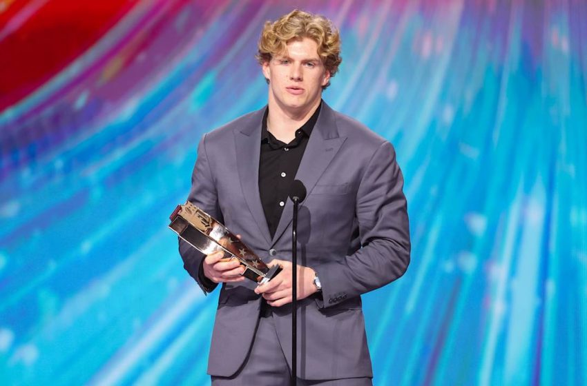  Browns LB Carson Schwesinger named 2025 AP NFL Defensive Rookie of Year 