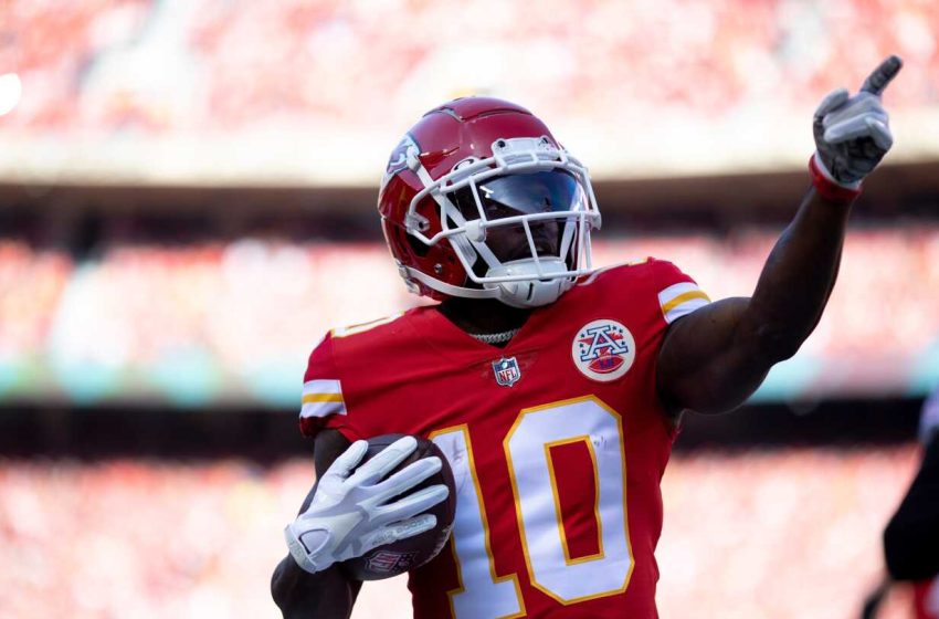  Chris Jones wants Tyreek Hill back with the Chiefs