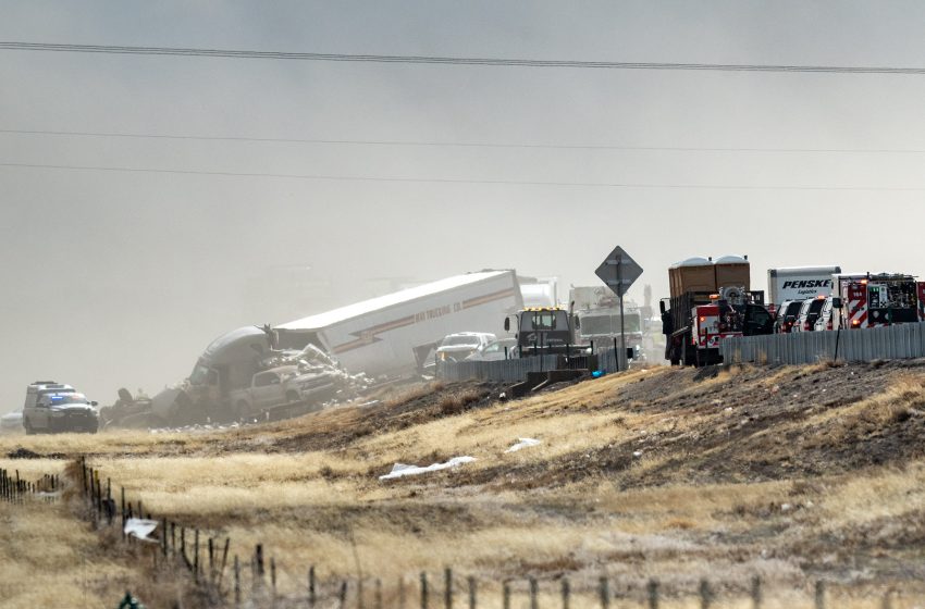  4 killed in 30-car vehicle pileup on Interstate 25 near Pueblo