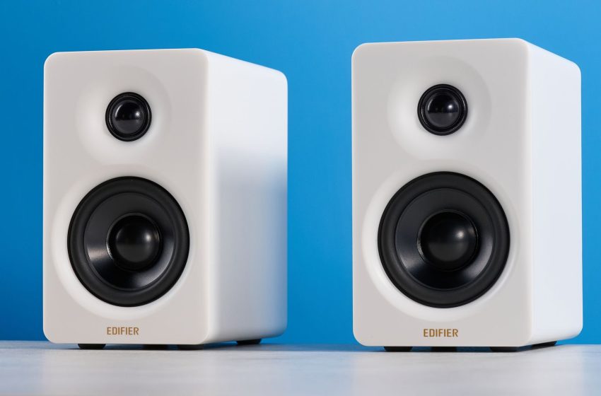  I revitalized the sound quality on my tiny bookshelf speakers with this free, unassuming change: Here’s why it works