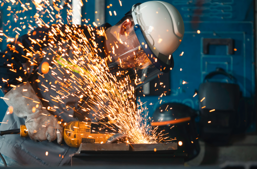  Diagnostic dilemma: Teenager contracts rare ‘welder’s anthrax,’ marking the ninth known case ever reported