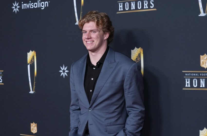  Defensive Rookie of the Year: Carson Schwesinger