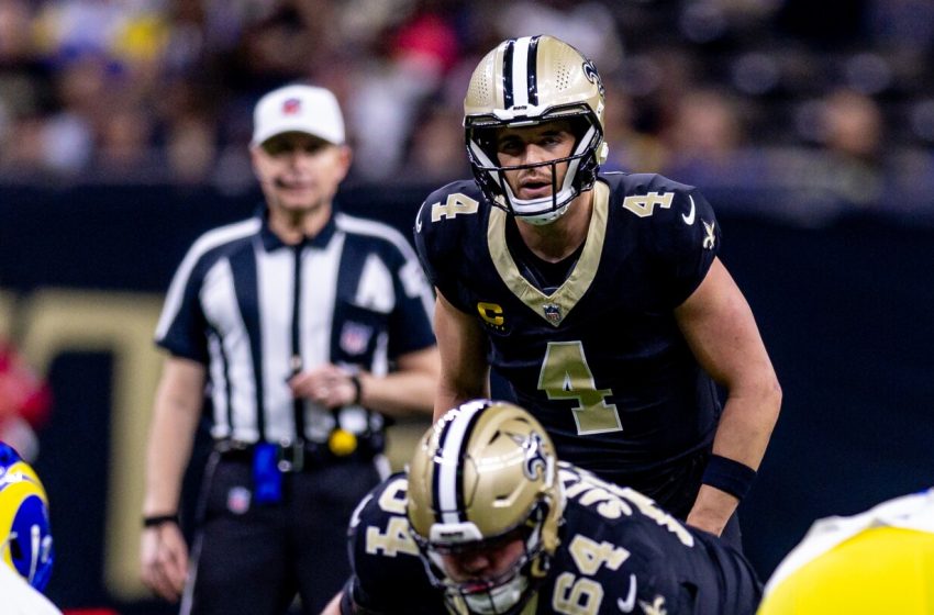  Derek Carr: I would play again for a team with a chance to win a Super Bowl