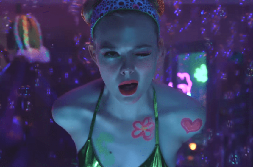  Elle Fanning Starts OnlyFans in ‘Margo’s Got Money Troubles’ Trailer