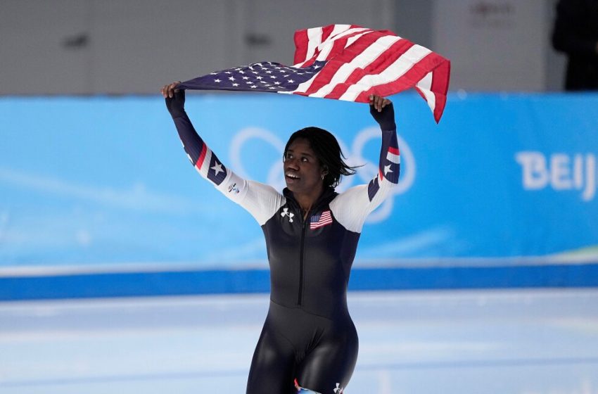  Erin Jackson, Frank Del Duca picked as US Olympic flag bearers