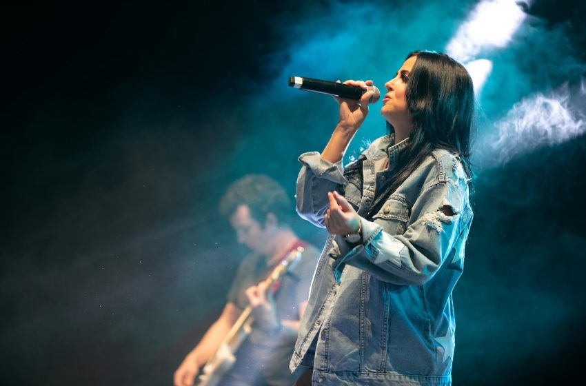  Country music star hospitalized for days with serious infection. Here’s the latest