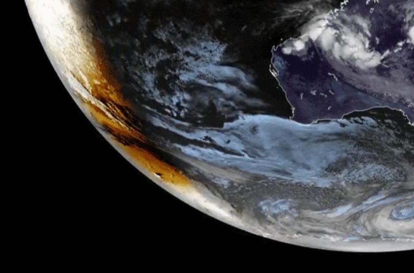  See the moon’s shadow darken Antarctica in epic satellite imagery of the Feb. 17 solar eclipse (video)