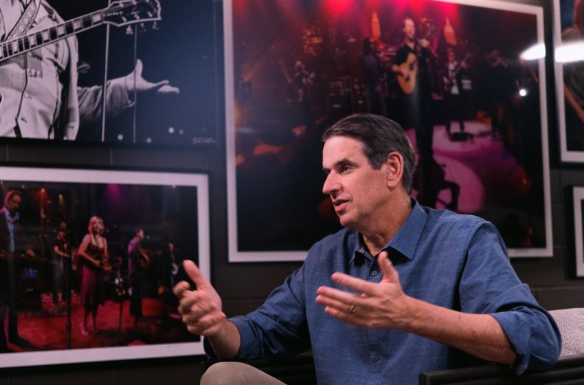  Bill Gurley says that right now, the worst thing you can do for your career is play it safe