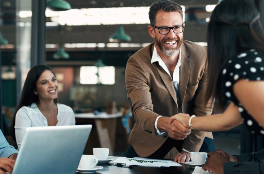  In 2026, many employers are ditching merit-based pay bumps in favor of ‘peanut butter raises’