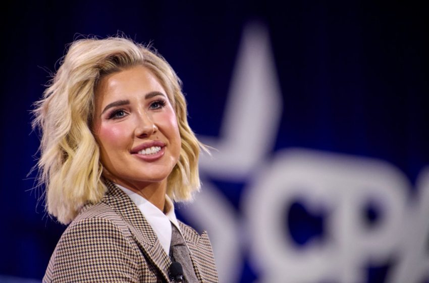  What Savannah Chrisley Really Thought About Whoopi & Joy On ‘The View’