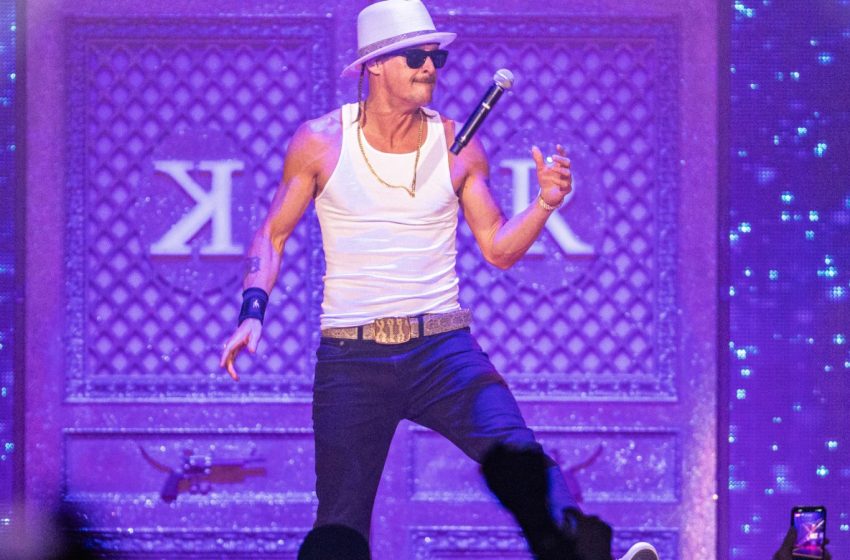  Kid Rock Denies Lip-Synching at Turning Point USA Halftime Show