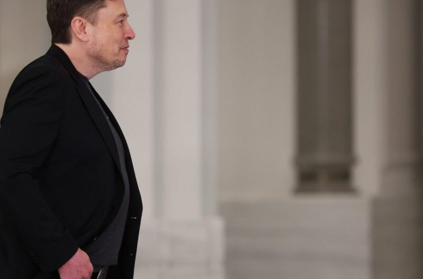  Elon Musk warns the U.S. is ‘1,000% going to go bankrupt’ unless AI and robotics solve debt crisis