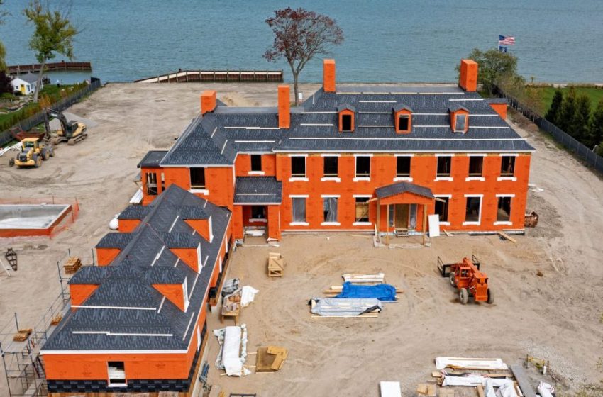  Housing affordability crisis: Higher earners drive home prices, not lack of supply, researchers say