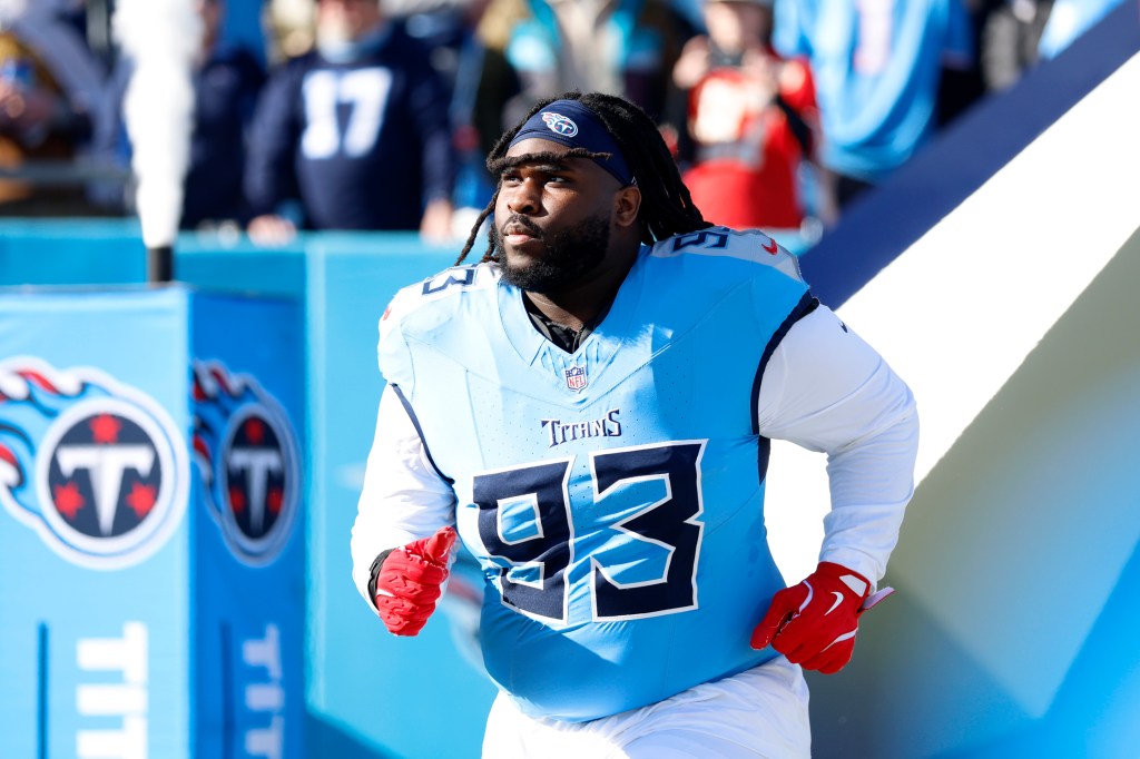 The Jets are acquiring defensive tackle T'Vondre Sweat from the Titans.