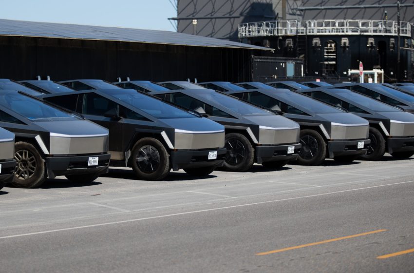  Tesla slashes Cybertruck prices as it tries to move (unpainted) metal