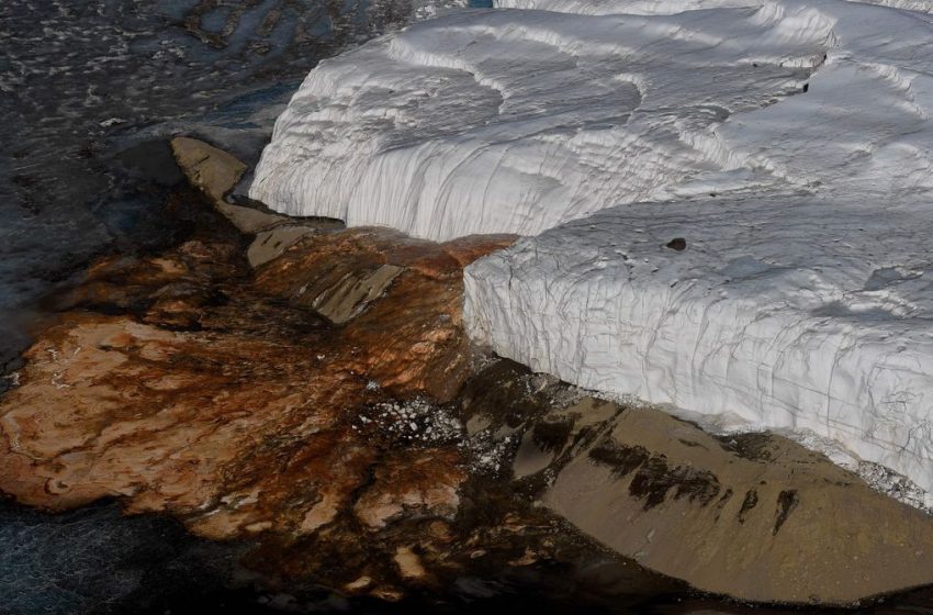  The Last Mystery of Antarctica’s ‘Blood Falls’ Has Finally Been Solved