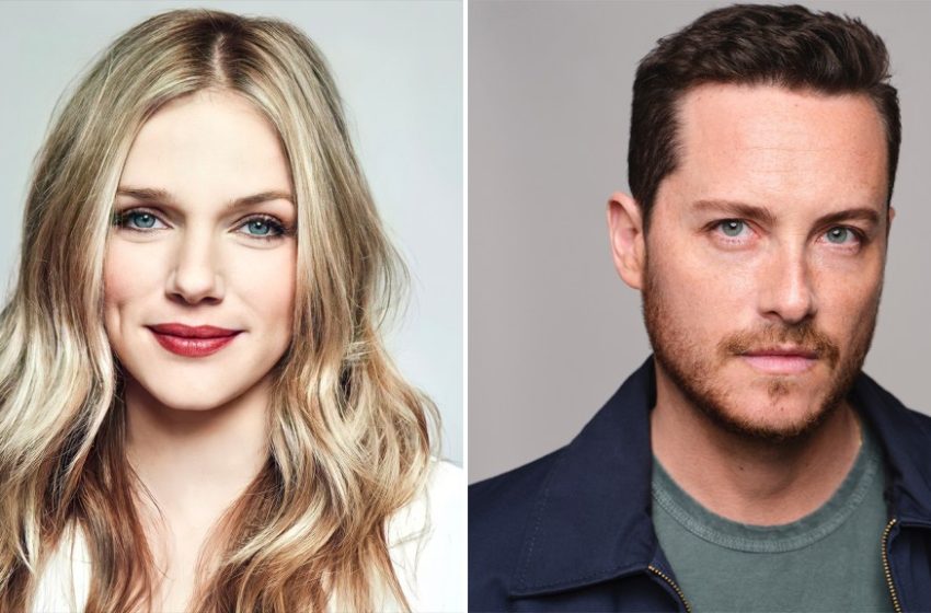  ‘Chicago P.D.’ Alums Tracy Spiridakos & Jesse Lee Soffer Returning