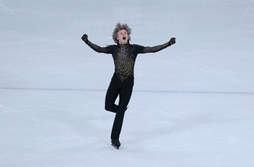  Ilia Malinin beats Shun Sato and clinches gold for US figure skaters at Milan Cortina Olympics