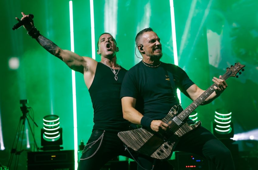  MAGA’s favorite rockers ‘quietly removed’ from Kid Rock’s tour as he faces controversy