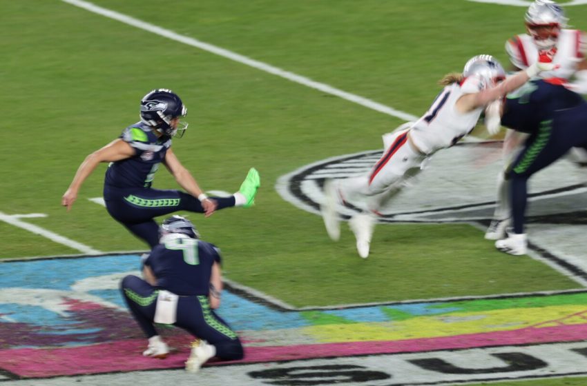  Jason Myers becomes first player in NFL history to score 200 points in a season+postseason